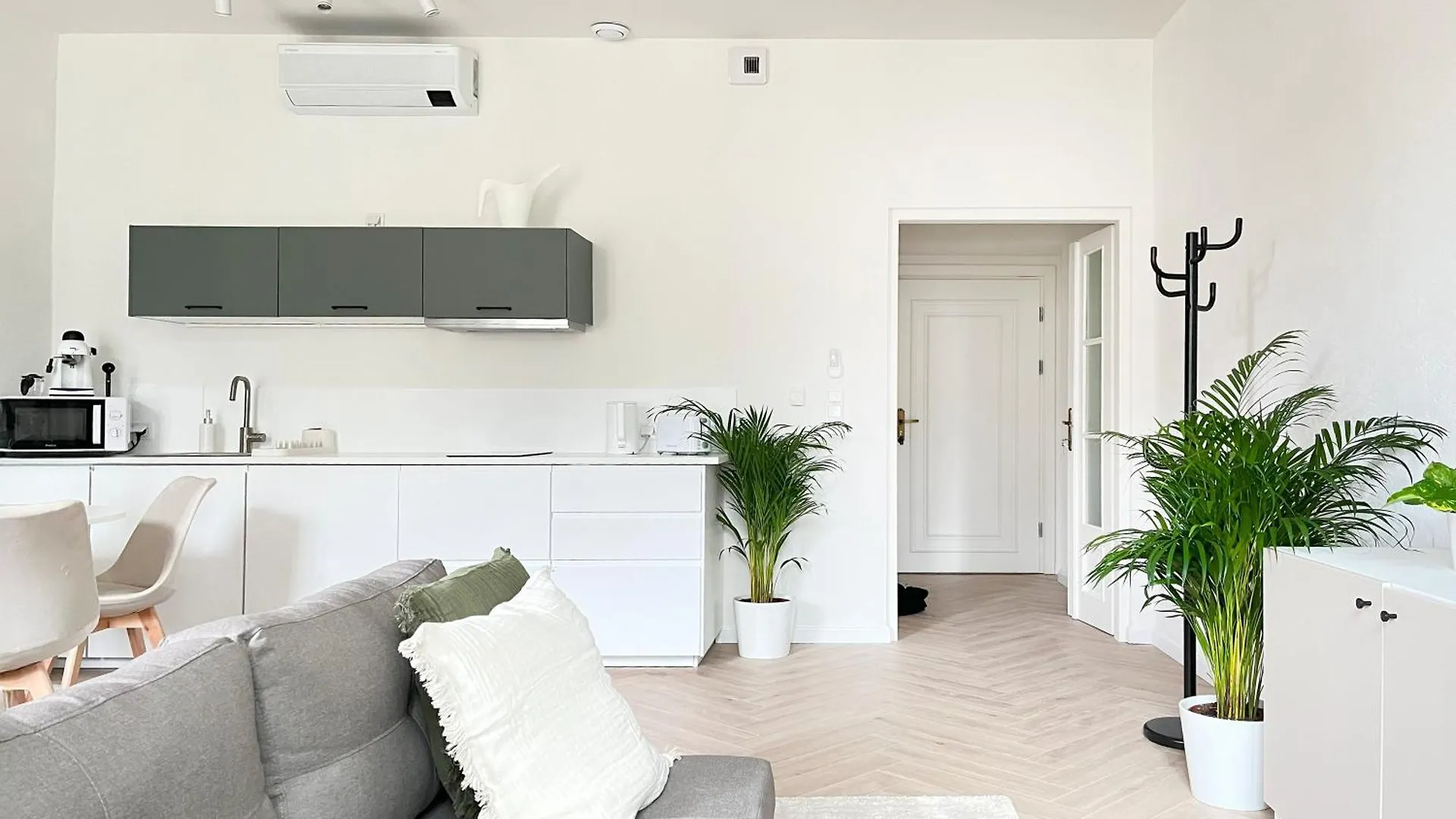 Apartment Studio Premium With Air Conditioning For Couples In The Heart Of Krakow, Main Square