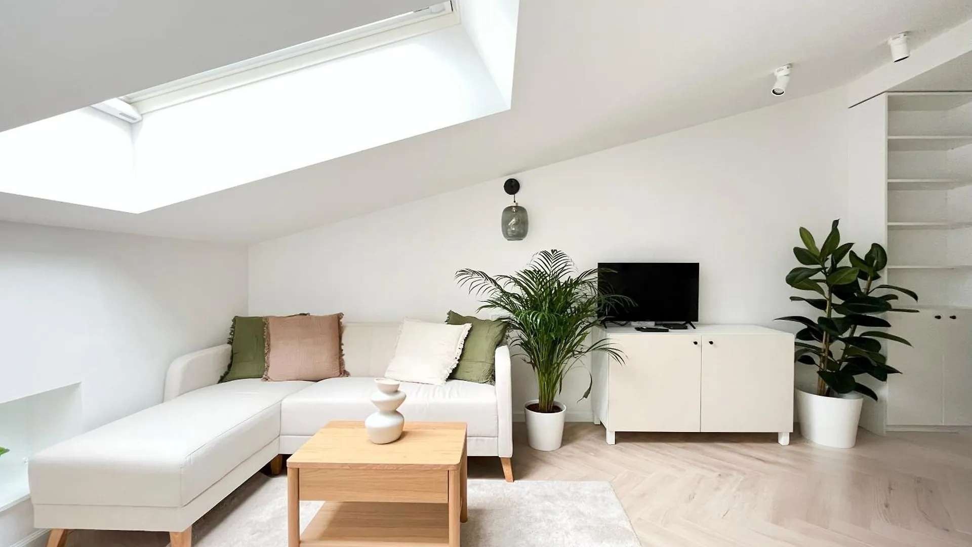 Apartment Studio Premium With Air Conditioning For Couples In The Heart Of Krakow, Main Square