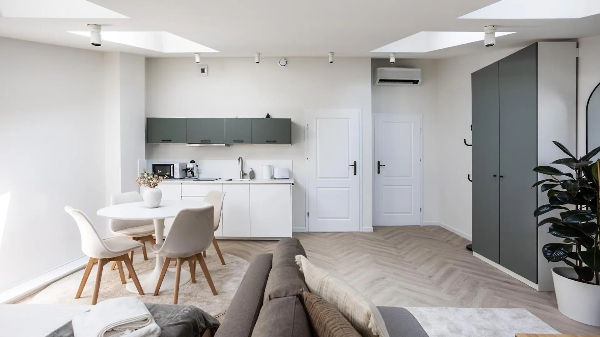 Studio Premium With Air Conditioning For Couples In The Heart Of Krakow, Main Square 0*, Krakau