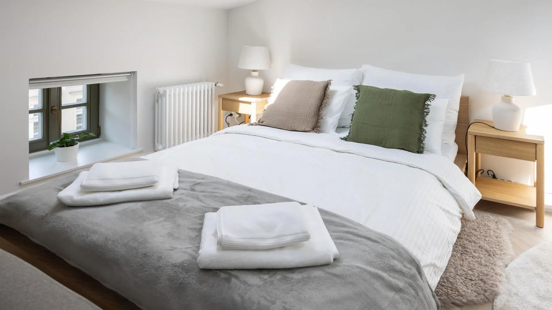 Apartment Studio Premium With Air Conditioning For Couples In The Heart Of Krakow, Main Square